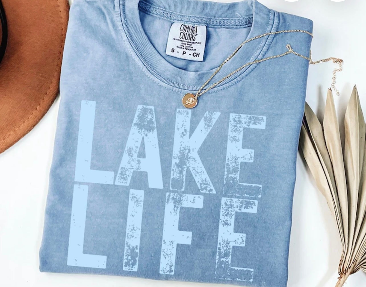 Lake Life T-Shirt — Vintage Distressed Lake Life Tee for Boaters & Outdoor Lovers