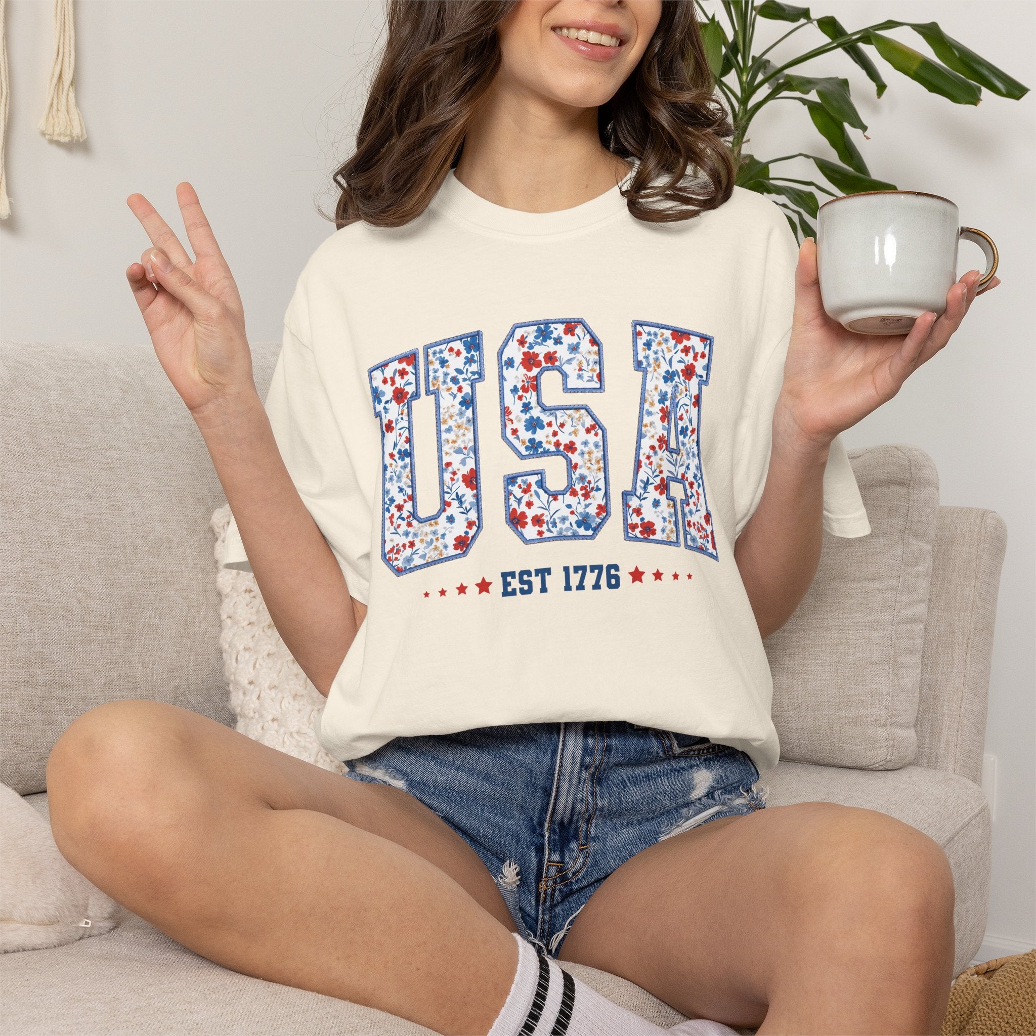 USA Floral Patriotic T-Shirt — EST 1776 Vintage Independence Day Tee